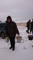 Охотники помогают лесным птицам