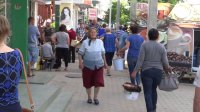 Рейд по уличной торговле в Комрате (фоторепортаж)