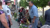 Рейд по уличной торговле в Комрате (фоторепортаж)