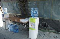 На центральной площади Комрата установлена палатка Службы гражданской защиты ЧС МВД  в связи с жаркой погодой