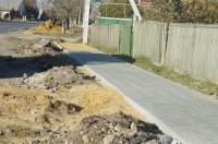 В Комрате обновляется еще один тротуар