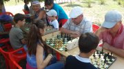 Самые яркие моменты турнира по шашкам и шахматам ко Дню Города (фоторепортаж)